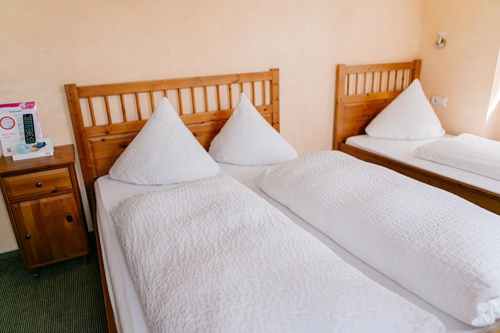 Landhotel Airport-Inn Lautzenhausen Dış mekan fotoğraf