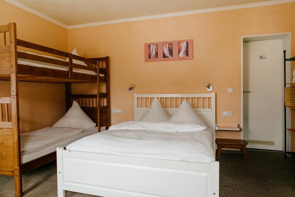Landhotel Airport-Inn Lautzenhausen Dış mekan fotoğraf