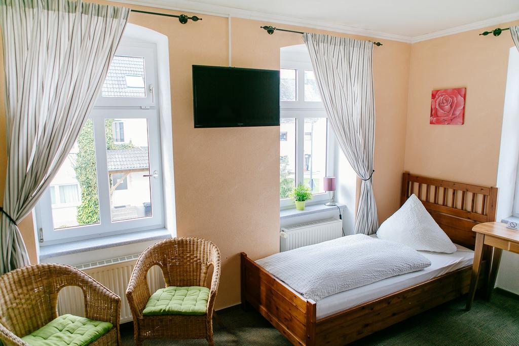 Landhotel Airport-Inn Lautzenhausen Dış mekan fotoğraf