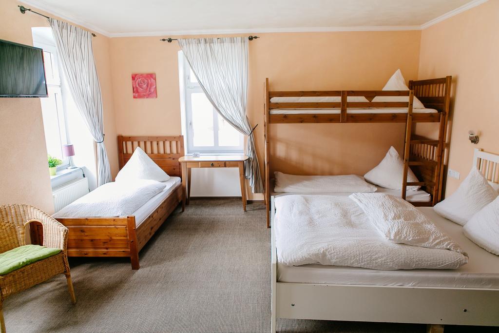 Landhotel Airport-Inn Lautzenhausen Dış mekan fotoğraf