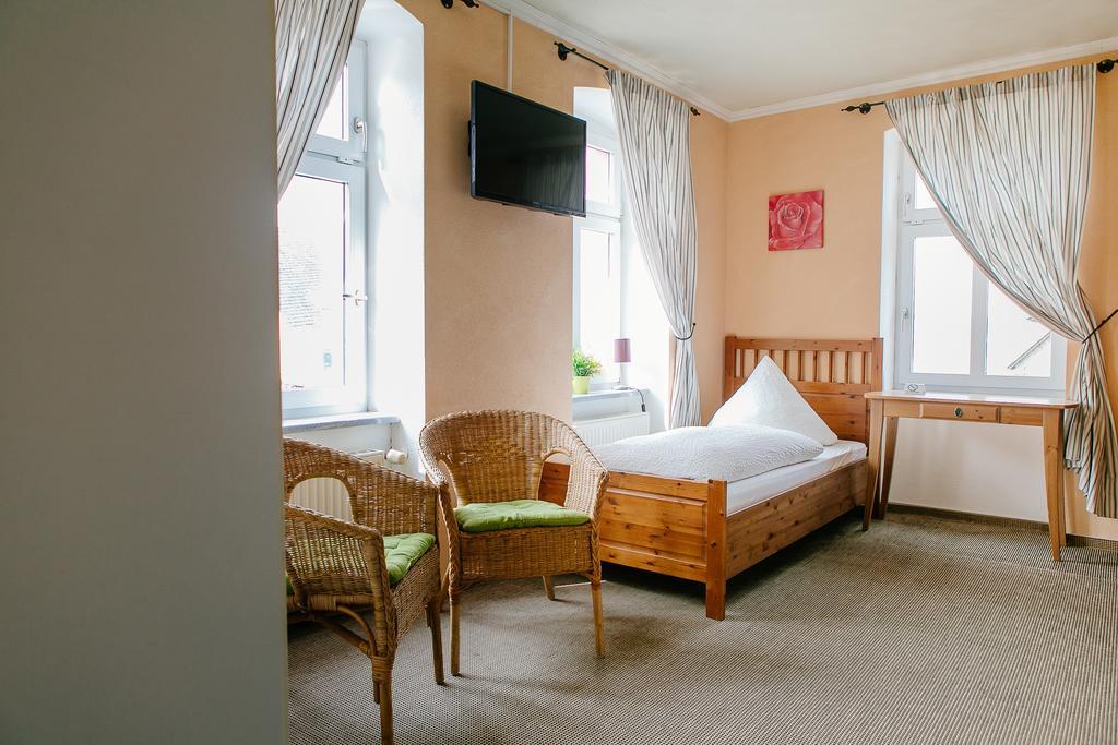 Landhotel Airport-Inn Lautzenhausen Dış mekan fotoğraf
